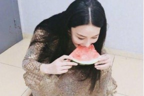 娱乐吃瓜酱穿搭视频