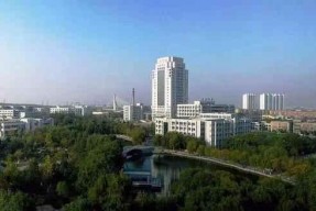 今日吃瓜燕山大学,今日吃瓜，揭秘校园热点事件